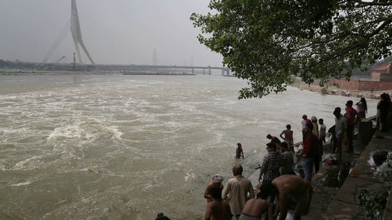 A police team reached there and found that divers from the Boat Club had rescued one of the boys, Bunty (14). (Photo by Sanchit Khanna/ Hindustan Times) A police team reached there and found that divers from the Boat Club had rescued one of the boys, Bunty (14). (Photo by Sanchit Khanna/ Hindustan Times)