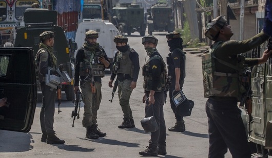 Indian army soldiers leave the site of a gunbattle in Kashmir (Representative Photo/AP)