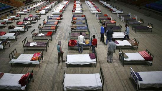 As per medical experts, the third wave could be more aggressive and is likely to affect the unvaccinated people. (Image for representational purpose) As per medical experts, the third wave could be more aggressive and is likely to affect the unvaccinated people. (Image for representational purpose)