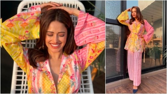 With minimal makeup, Nushrratt Bharuccha accessorised her look with just a pair of long earrings.(Instagram/@nushrrattbharuccha)
