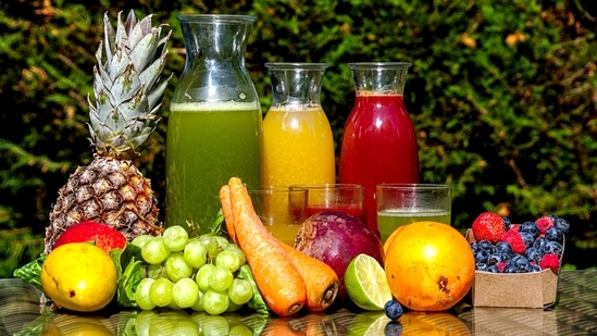 Fruit juice: If you are looking to lose some extra calories then this is a bad breakfast option. Packaged fruit juices have high content of sugar and less juice. So, you are basically drinking just sugar syrup.(Unsplash)