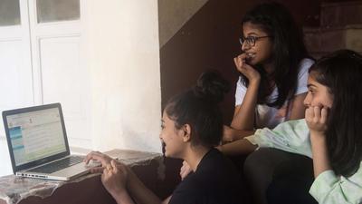 Students check the first FYJC merit list at Prabhadevi, Mumbai, on August 27. (Anshuman Poyrekar/HT PHOTO) Students check the first FYJC merit list at Prabhadevi, Mumbai, on August 27. (Anshuman Poyrekar/HT PHOTO)