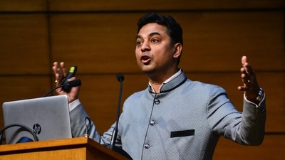 Subramanian said the growth during the current fiscal would be higher than the pre-pandemic level, and the GDP growth should be in line with the projection made in the latest Economic Survey. (Ramesh Pathania/HT File) Subramanian said the growth during the current fiscal would be higher than the pre-pandemic level, and the GDP growth should be in line with the projection made in the latest Economic Survey. (Ramesh Pathania/HT File)