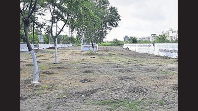 Land of the Ludhiana Improvement Trust in Model Town extension area in Ludhiana on Tuesday. (Gurpreet Singh/HT) Land of the Ludhiana Improvement Trust in Model Town extension area in Ludhiana on Tuesday. (Gurpreet Singh/HT)