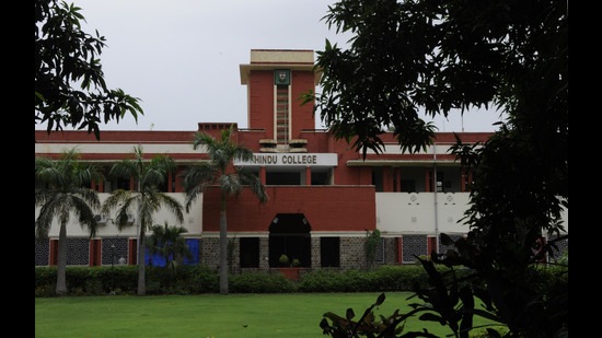 Hindu College is the alma mater of many Bollywood personalities such as filmmaker Imtiaz Ali. (Photo: Sonu Mehta/HT) Hindu College is the alma mater of many Bollywood personalities such as filmmaker Imtiaz Ali. (Photo: Sonu Mehta/HT)