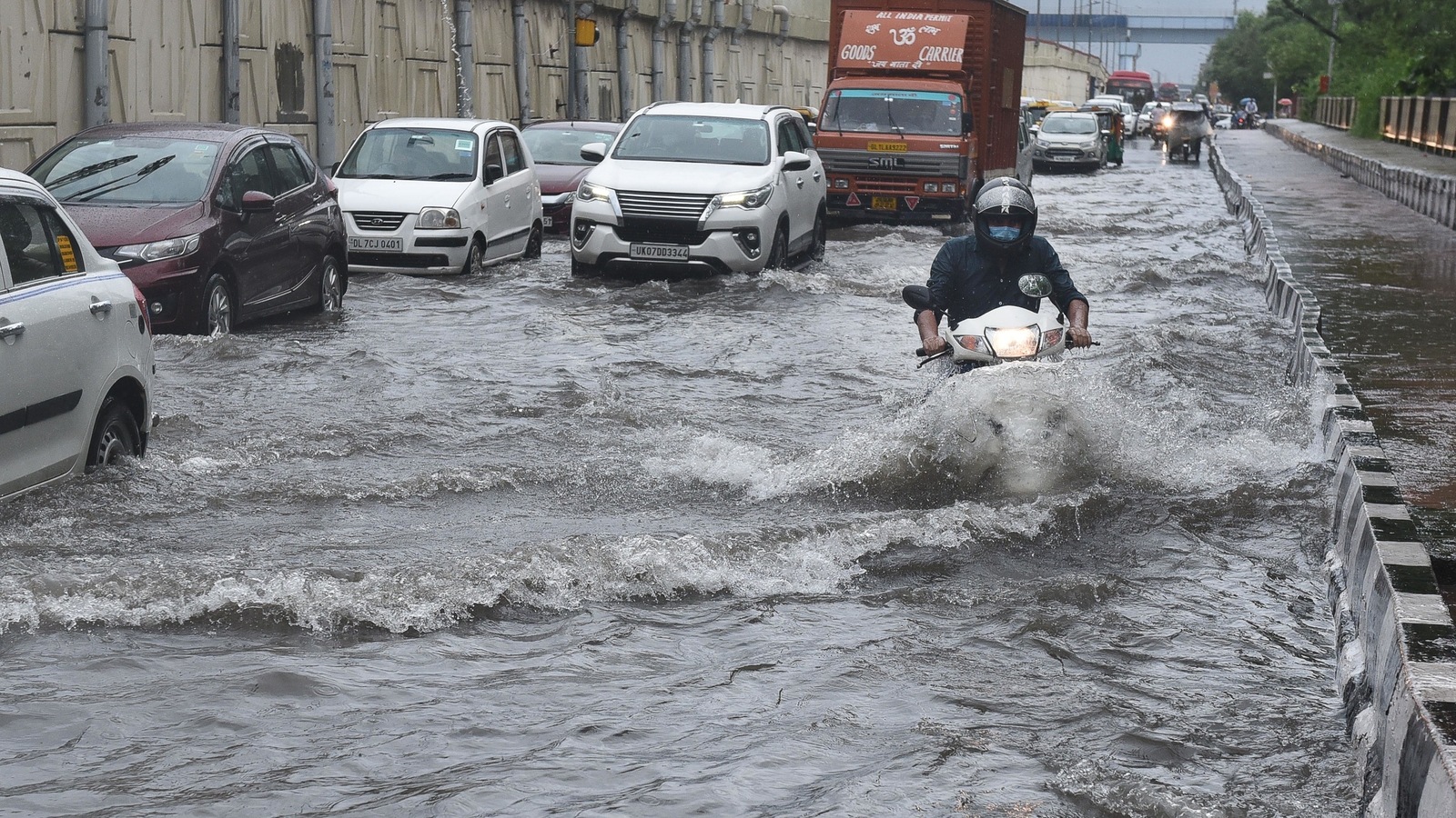 Highest in 19 years': Heavy rainfall in Delhi makes new September record | Latest News Delhi - Hindustan Times