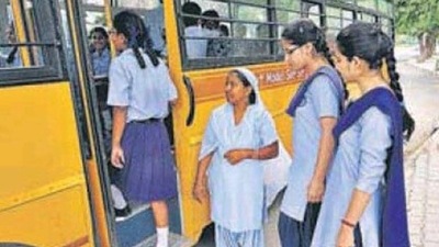 India schools cautiously reopen even as COVID warnings grow India schools cautiously reopen even as COVID warnings grow