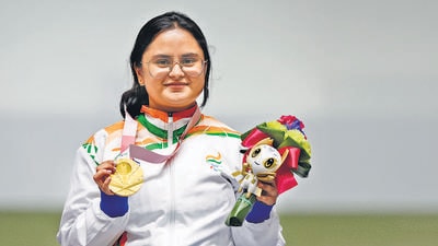 Gold Medallist Avani Lekhara on the podium on Monday. (Reuters)