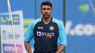 Will Ashwin play the 4th Test? India's bowling coach Bharat Arun dishes out cliffhanger (AP) Will Ashwin play the 4th Test? India's bowling coach Bharat Arun dishes out cliffhanger (AP)