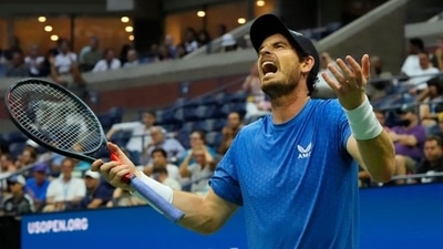Andy Murray of Great Britain after a 5th set miss to Stefanos Tsitsipas of Greece on day one of the 2021 U.S. Open tennis tournament (USA TODAY Sports)