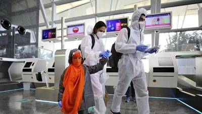 Karnataka, Maharashtra tighten rules at airports over new Covid-19 variants (AP | Representational image) Karnataka, Maharashtra tighten rules at airports over new Covid-19 variants (AP | Representational image)