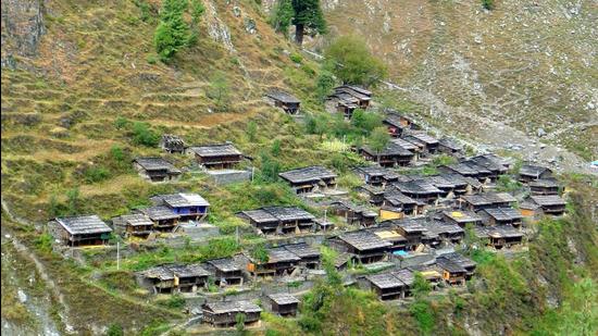 Birds’ eye shots taken from the chopper that flew medical teams to Bara Bhangal village on Wednesday. (HT PHOTO)