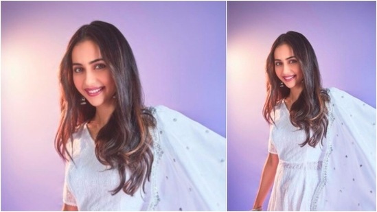 Rakul Preet accessorised her look with silver bangles and oxidised earrings.(Instagram/@rakulpreet)