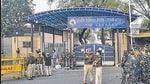 The gangster’s family have named Tihar deputy superintendent Narendra Meena, three constables, and an assistant superintendent, in the FIR. (Biplov Bhuyan/HT Archive) The gangster’s family have named Tihar deputy superintendent Narendra Meena, three constables, and an assistant superintendent, in the FIR. (Biplov Bhuyan/HT Archive)