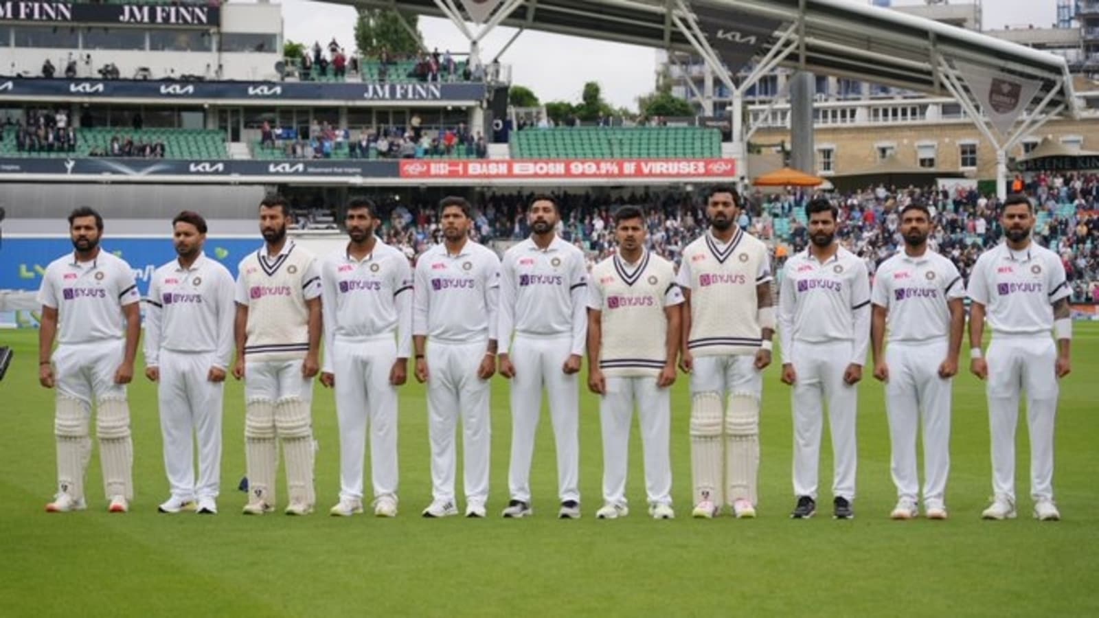 Indian cricketers wear black armbands in fourth Test against England to