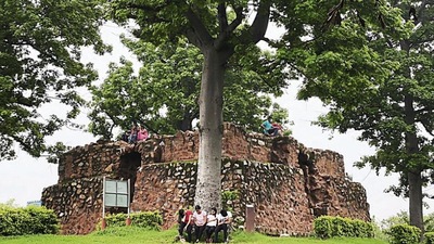 This 13th century stone pavilion in south Delhi’s Deer Park overlooks the Hauz Khas lake on one side and the park’s grassy greens on the others. This 13th century stone pavilion in south Delhi’s Deer Park overlooks the Hauz Khas lake on one side and the park’s grassy greens on the others.
