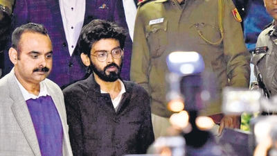 Special public prosecutor Amit Prasad read out the speech Sharjeel Imam allegedly delivered in January 2020 in Asansol (Biplov Bhuyan/HT) Special public prosecutor Amit Prasad read out the speech Sharjeel Imam allegedly delivered in January 2020 in Asansol (Biplov Bhuyan/HT)