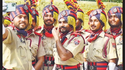 Punjab Police sub-inspector allegedly took  ₹20,000 bribe from a family. (Representational)
