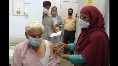 7,46,119 people were eligible for vaccination in the district and the same number of people have been immunised as of Tuesday. (HT Photo)
