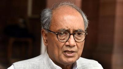 Congress leader and former Madhya Pradesh chief minister Digvijaya Singh on Thursday accused the Modi government of selling the assets that the country took 70 years to create. (HT PHOTO.)