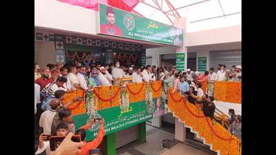 AIMIM chief Asaduddin Owaisi in Bahraich in July to inaugurate the party’s district unit office. (HT file photo) AIMIM chief Asaduddin Owaisi in Bahraich in July to inaugurate the party’s district unit office. (HT file photo)