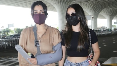 Raveena Tandon with her daughter Rasha at the airport.