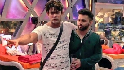 Rahul Vaidya with late actor Sidharth Shukla.