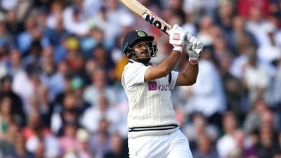 With India struggling at 122/7, Shardul Thakur played a thrilling counter-attacking knock and his half-century was instrumental in lifting India to 191. (Getty) With India struggling at 122/7, Shardul Thakur played a thrilling counter-attacking knock and his half-century was instrumental in lifting India to 191. (Getty)