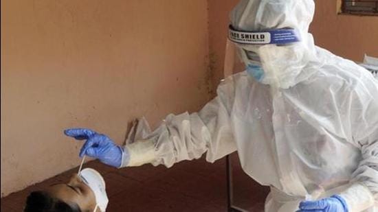 Kerala reported 32,907 fresh Covid-19 cases on Thursday with a test positivity rate of 18.41% after 174301 samples were tested. (ANI PHOTO.) Kerala reported 32,907 fresh Covid-19 cases on Thursday with a test positivity rate of 18.41% after 174301 samples were tested. (ANI PHOTO.)