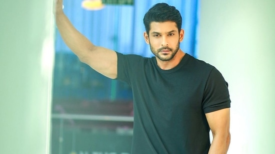 Sidharth Shukla's career had only started to peak before the actor's shocking demise on September 2, 2021. According to several media outlets, the 40-year-old popped a pill before sleeping last night and never woke up, and while doctors are waiting to do a post-mortem to confirm the cause of his death, it is believed so far to have been caused by a cardiac arrest. Sidharth who started his career as a model is best known for his work in shows like Balika Vadhu, Jhalak Dikhhla Jaa, Big Boss 13 where he was the winner and most recently Broken But Beautiful. He was also seen in Humpty Sharma Ki Dulhania, where he appeared in a supporting role alongside Alia Bhatt and Varun Dhawan.(Instagram)