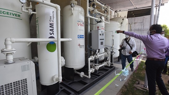 Currently, 31 pressure swing adsorption plants are fully functional in Delhi, and 57 more are expected to be operational next month (Raj K Raj/Hindustan Times)