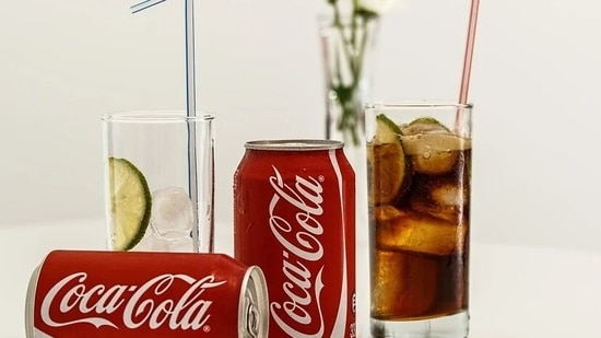 Cut down on carbonated beverages and foods that contain added sugars like corn syrups, sucrose, glucose, fructose, maltrose, dextrose, concentrated fruit juice, honey etc.(Pixabay)