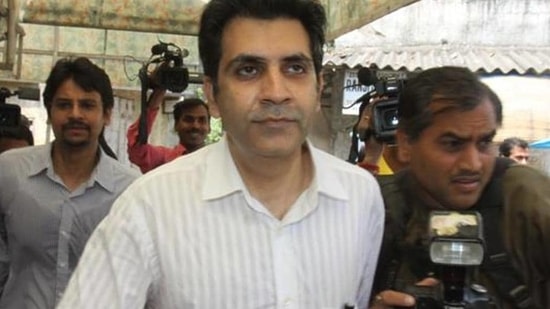 Brothers Ajay and Sanjay Chandra were arrested in April 2017 for allegedly duping homebuyers in 74 projects ht archive(HT File Photo)