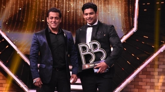 Salman Khan and Sidharth Shukla on the Bigg Boss 13 stage.