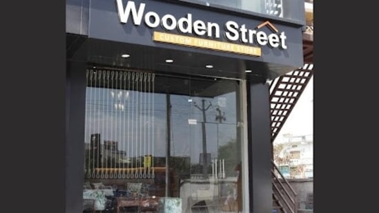 WoodenStreet 