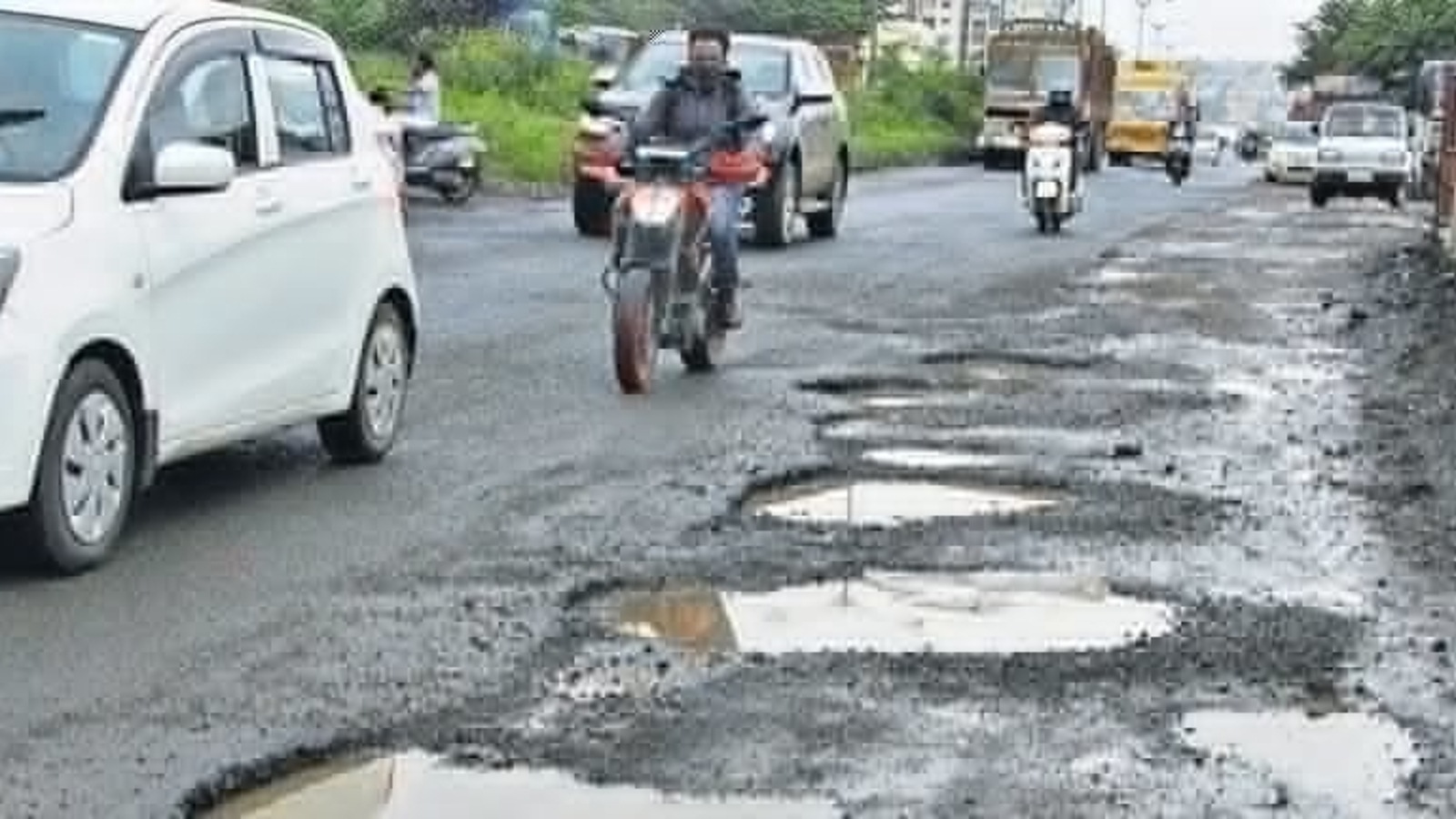 Uttar Pradesh to conduct 30-day special drive to make roads 'pothole ...