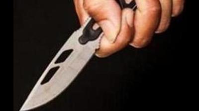 The complainant, who works as a gardener at the Punjab and Haryana high court, had reported that two people had dragged him and attacked him with a knife near Shani Mandir in Mauli Jagran, Chandigarh, on August 11. (HT FILE PHOTO)