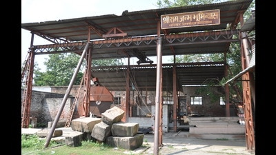 Ram temple stone carving work begins in Ayodhya after eight sculptors from Rajasthan arrive. (HT FILE PHOTO)