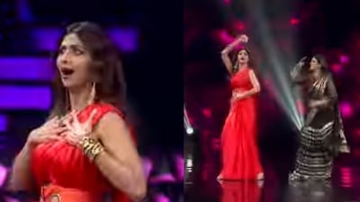 Shilpa Shetty and Raveena Tandon dance to Chura Ke Dil Mera.&nbsp;