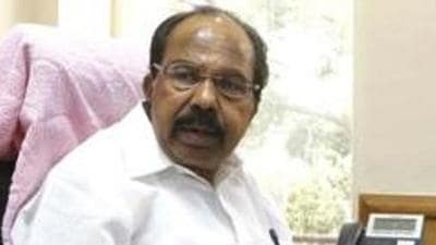 Former Union minister M Veerappa Moily to head newly formed Congress committee to look into the issue of caste census. (HT PHOTO.) Former Union minister M Veerappa Moily to head newly formed Congress committee to look into the issue of caste census. (HT PHOTO.)