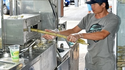 1. The molasses is a nutritious by-product of the sugar-making process which is removed while making refined sugar. The molasses content in jaggery (also called cane sugar) makes it more nutrient. (Photo by David Clode on Unsplash) 1. The molasses is a nutritious by-product of the sugar-making process which is removed while making refined sugar. The molasses content in jaggery (also called cane sugar) makes it more nutrient. (Photo by David Clode on Unsplash)