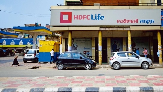 HDFC Life chairperson Deepak Parekh said the deal with Exide Life would enhance insurance penetration. (Mint File Photo)