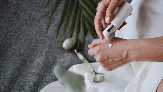 If you are confused about what ingredients to look for before purchasing a product then here's a list of ingredients and their benefits on the skin.(Unsplash)