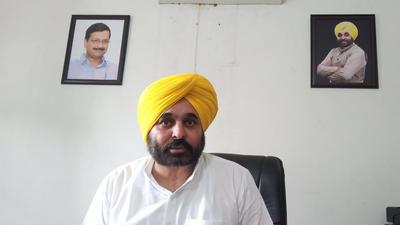 Punjab Aam Aadmi Party (AAP) president and Sangrur MP Bhagwant Mann. (HT Photo) Punjab Aam Aadmi Party (AAP) president and Sangrur MP Bhagwant Mann. (HT Photo)