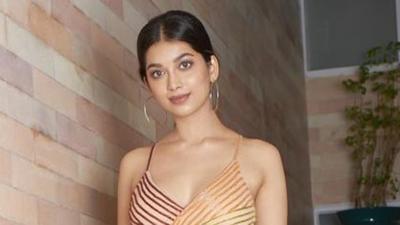 Digangana Suryavanshi is known for her TV show Ek Veer Ki Ardaas...Veera. Digangana Suryavanshi is known for her TV show Ek Veer Ki Ardaas...Veera.