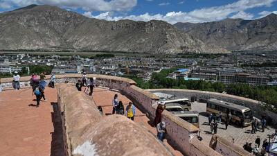Tourists visit the Potala Palace - classified as a World Heritage Site by Unesco in 1994 - in the regional capital Lhasa, in China’s Tibet Autonomous Region. (AFP) Tourists visit the Potala Palace - classified as a World Heritage Site by Unesco in 1994 - in the regional capital Lhasa, in China’s Tibet Autonomous Region. (AFP)