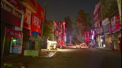 Non-functional streetlights in Model Town area in Ludhiana on August 26. (HT File Photo)