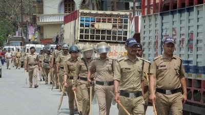 A team was sent to the family and after the identification process, the elder sister of Aitbariya along with her brother-in-law was sent to Delhi with the Labour superintendent.