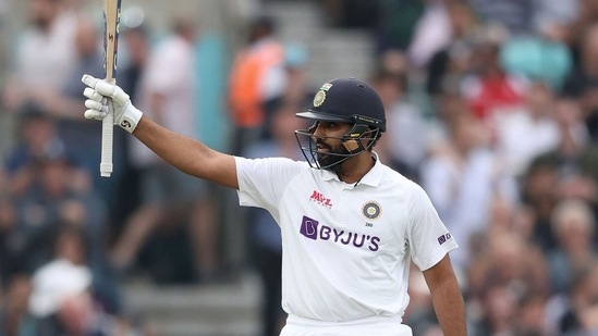Rohit Sharma made a miracle by scoring 80 runs, breaking the records of these legendary batsmen in one stroke.
