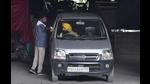 Residents complain that the parking staff issue manual slips instead of e-tickets which reflect the prescribed fee of <span class='webrupee'>₹</span>20 for cars and <span class='webrupee'>₹</span>10 for two-wheelers. (Harsimran Singh Batra/HT) Residents complain that the parking staff issue manual slips instead of e-tickets which reflect the prescribed fee of <span class='webrupee'>₹</span>20 for cars and <span class='webrupee'>₹</span>10 for two-wheelers. (Harsimran Singh Batra/HT)
